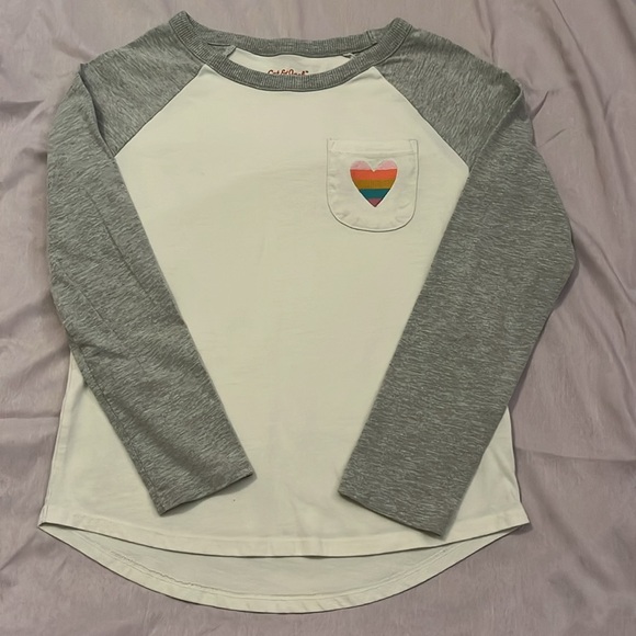 Cat & Jack  Girls sz 7/8 (M)  white w/grey long sleeve shirt & pocket - Picture 2 of 4